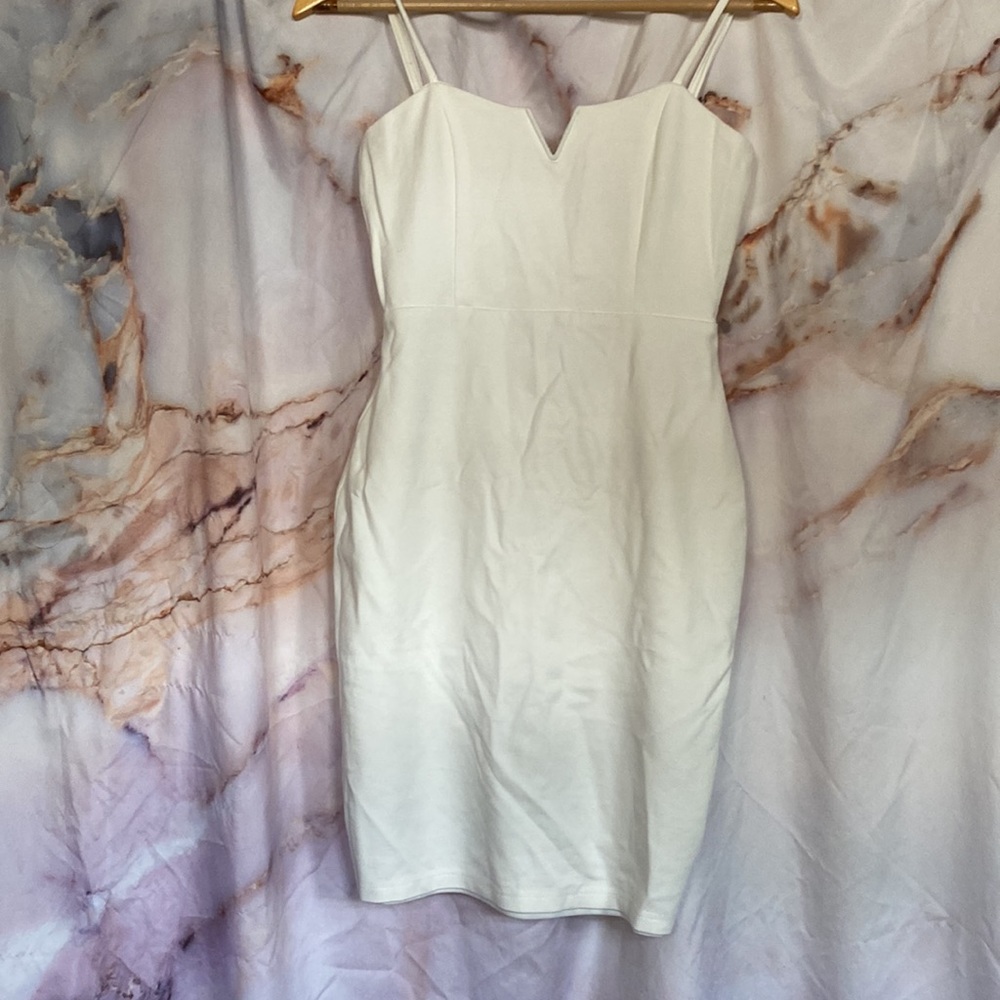 ✨•Lulu’s dress•✨ - Picture 4 of 7